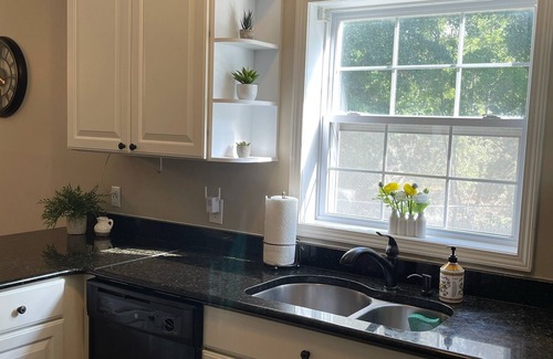 Beaufort House | Very comfortable and spacious home for the whole family! Near Parris Island