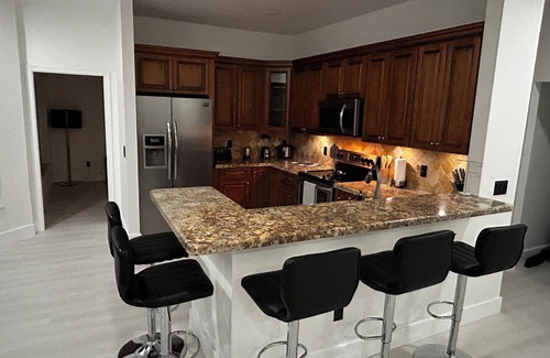 Boca Raton House | Very cozy and family place with a Lake view .