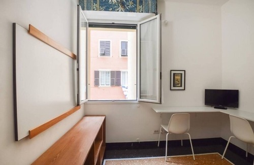 Genoa Apartment | Very large 170m2 1.5 bathrooms with Hammam Up to 10 guests Private parking