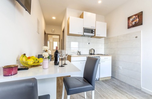 Jesenice Apartment | Very modern and cozy studio apartment 3 with sea view