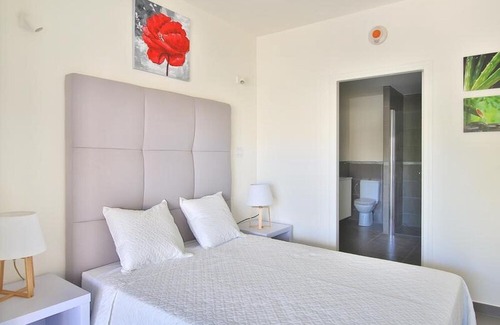 Rigaud House | Very nice apartment ideally located between Ottawa and Montreal