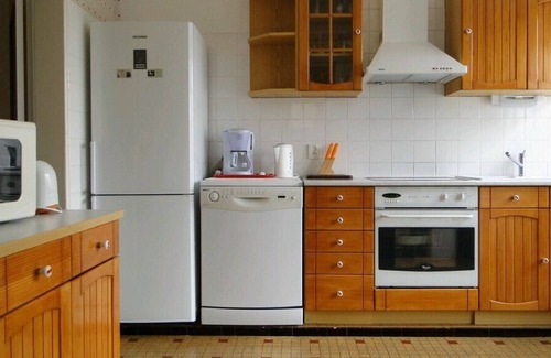Grandcamp-Maisy Villa | Very pretty villa from the 1930s, renovated, on the port, seafront, 120 m²