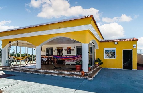 Moncofar House | Very spacious and family vacation home with sports and playground and swimming pool.