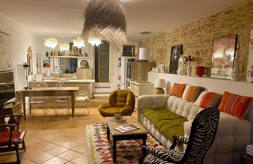 Saint-Maurice-de-Cazevieille House | Villa Pretty is a charming village house with its own pond.