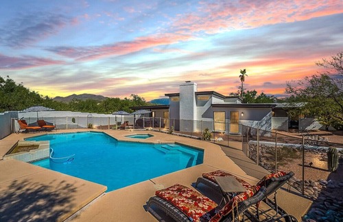 Catalina Madre Apartment | Via Madre (Alexis & Jason)
