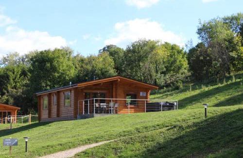 Somerton Ski Chalet | Viaduct Fishery Lodges