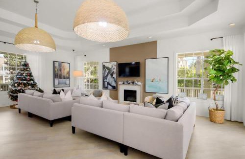 Trailer Estates Apartment | Viagem Attractive 1BR Balcony Pool Gym near IMG