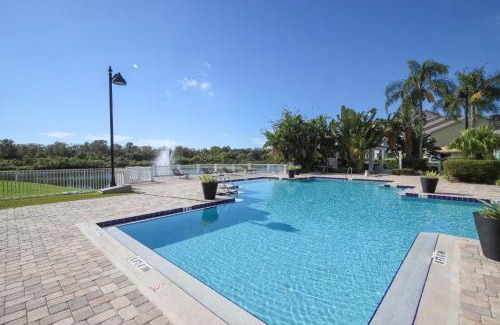 Trailer Estates Apartment | Viagem Peaceful 2BR w Balcony Pool Gym Tennis