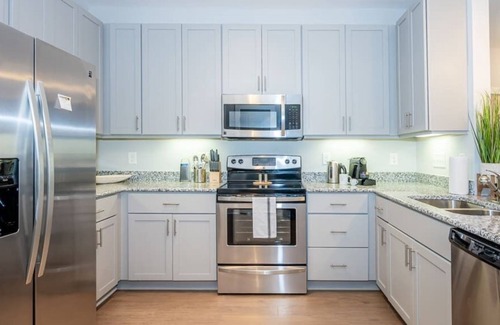 Morrisville Apartment | Viagem Premium 2BR with Balcony,Pool&Gym