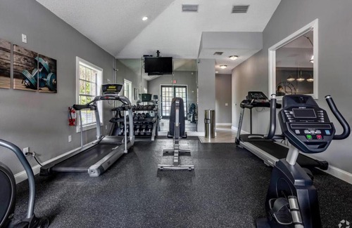 Trailer Estates Apartment | Viagem Sunny 2BR with Gym and Parking