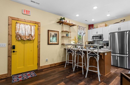 Branson Cabin | Vibrant 2BR Cabin with Private Hot Tub, Resort Pools & Game Nook