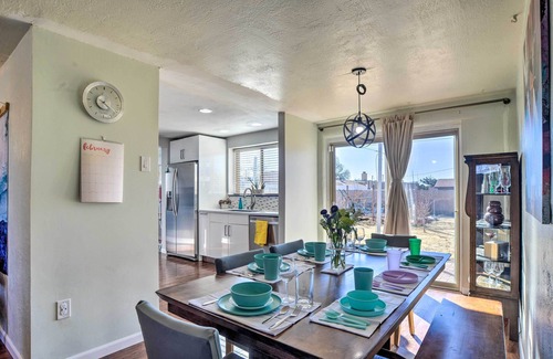 Montgomery Park House | Vibrant ABQ Adobe Den: Mtn Views, Walk to Park!