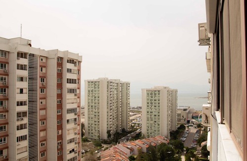 Karsiyaka Apartment | Vibrant Flat near Trendy Attractions in Karsiyaka