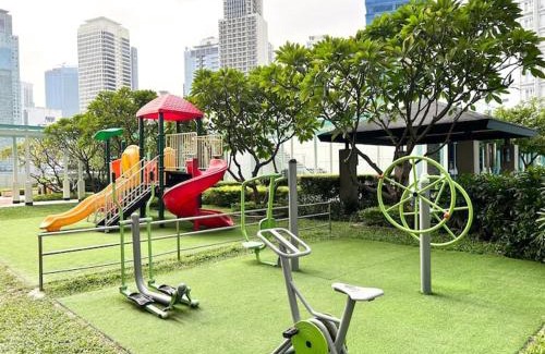 Bel-Air Apartment | Vibrant Jazz Makati unit 2102 with balcony