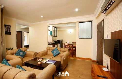 Jawlakhel Apartment | Vibrant 'Jhamel' 2BHK, Apartment by Casa Deyra