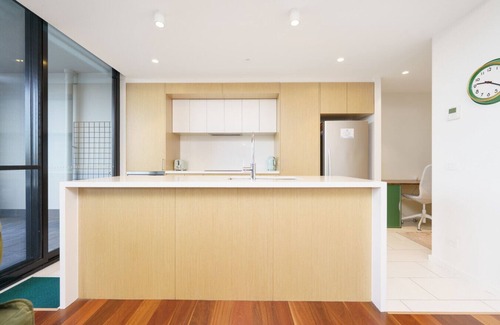 Kingston Apartment | Vibrant Stay with Lakeside Charm in Kingston