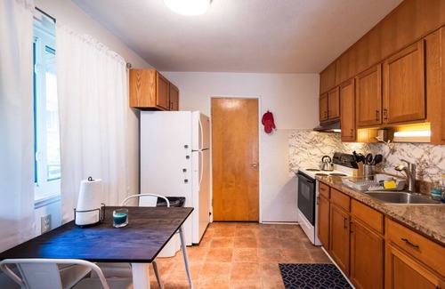 Ann Arbor House | Vibrant, Sunny, & Cozy 2BR Duplex! Welcome!