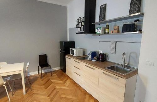 Barriera Vecchia-San Giacomo Apartment | Vico 4 Charme Apartments