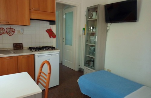 San Bartolomeo al Mare House | VICTOR APARTMENT 100 METERS FROM THE BEACH
