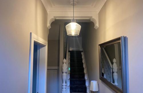 Queens Quarter House | Victorian House - South Belfast Lisburn Road - Northern Ireland Tourist Board Approved