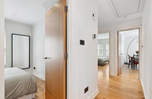 Hove Apartment | Victorian Villa Apartment - Hosted by StaySejour - Free parking