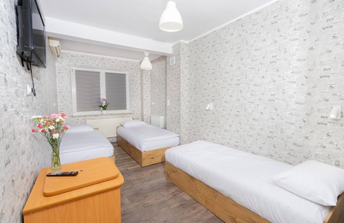 Wlochy Hotel | VICTORY HOME