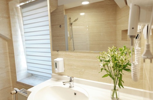 Wlochy Hotel | VICTORY HOME