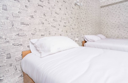 Wlochy Hotel | VICTORY HOME