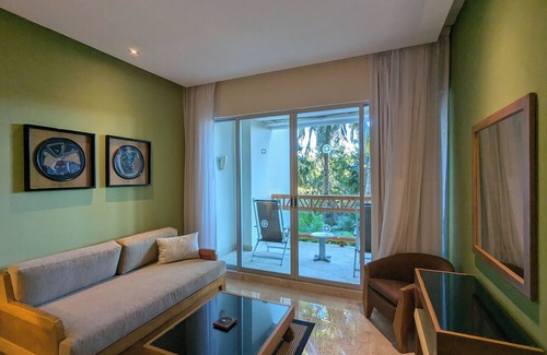 Villa Juarez Hotel | Vidanta Grand Mayan 5-Star Resort Studio