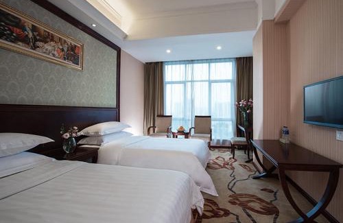 Tianhe Hotel | Vienna Hotel Guangzhou Shaheding Metro Station