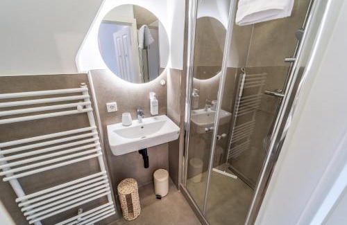 Steintor Apartment | ViertelGlanz - Smart-TV, stilvoll & citynah wohnen