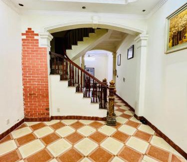 Long Bien Bed & Breakfast | Viet Home Stay Long Biên - Chi nhánh Nguyễn Văn Cừ -Gần Tổng Công Ty Hàng Không Vietnamairlines