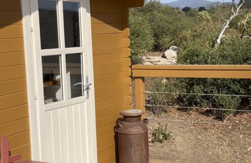 Ramona Cabin | View from The Lookout: A Restorative Getaway in the San Diego Back/WineCountry