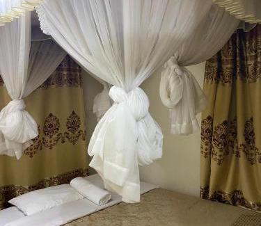 Ruma National Park Hotel | View Point Cottages