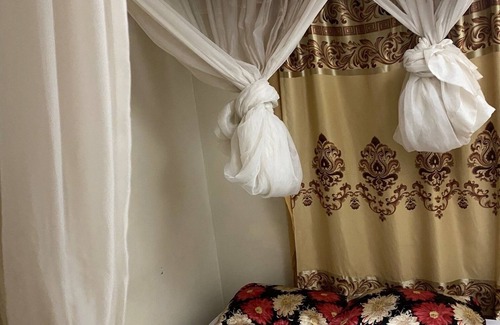 Ruma National Park Hotel | View Point Cottages