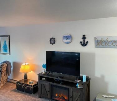 Oak Harbor Apartment | View WD Downtown Harbor R and R