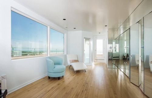 Southend House | VIEWS FROM EVERY ROOM!