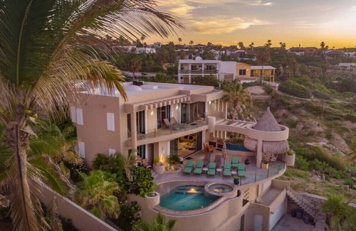 Cabo Bello Villa | Views of El Arco, Famous Cabo Bay Rock Formation
