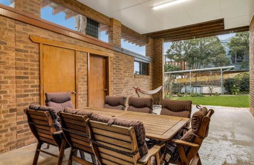 San Remo House | Views on Broadway