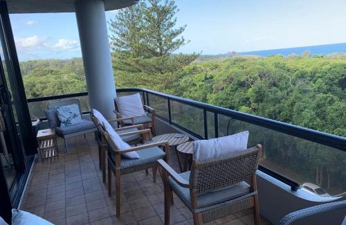 Coffs Harbour Bed & Breakfast | Views & Sounds of the Sea Bed & Breakfast -hosted by Deb