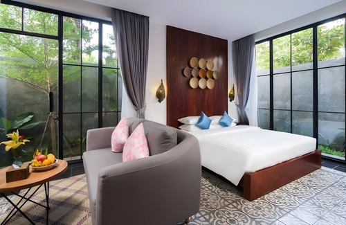 Wat Bo Area Hotel | VIHARA The City of Temples