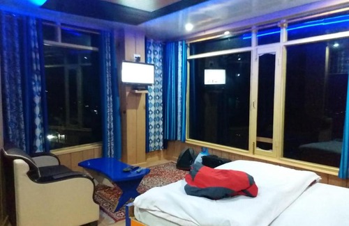 Munsyari House | Vijay Mount View