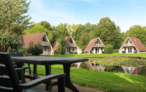 Gramsbergen House | Vijverzicht 218 met whirlpool