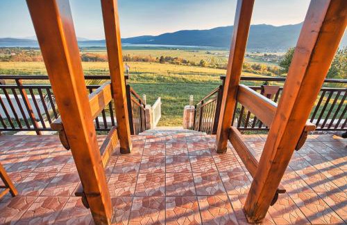 Canton 10 House | Vikendica Ivana