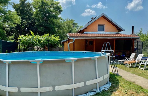 Novi Sad House | Vikendica na dan
