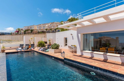 Casas de Torrat Villa | Villa Moderna - PlusHolidays