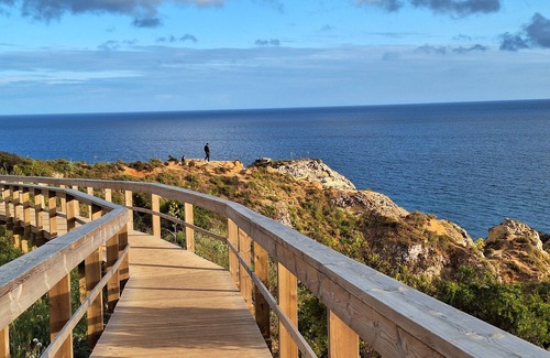 Porto de Mos Apartment | Vila Apostol - Splendid Oceanview Apartment near Porto de Mos Beach in Lagos.