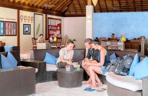 Vilamendhoo Island Hotel | Vilamendhoo Island Resort & Spa