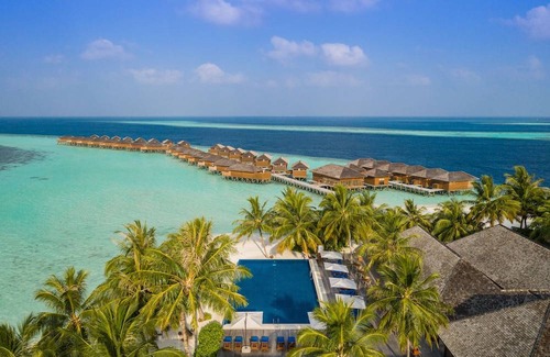 Vilamendhoo Island Hotel | Vilamendhoo Island Resort & Spa