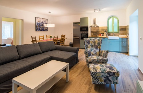 Vrbnik Villa | Vileletta with pool, waterfall, large garden - TRAVELER Reisburo Krk - ID 2212